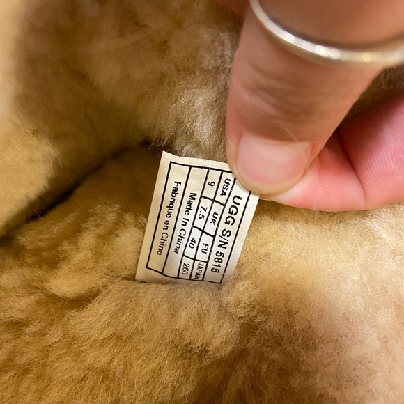 Ugg Boots - Picture 3 of 4